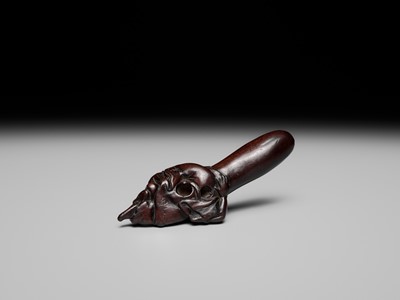 Lot 102 - A SUPERB AND RARE WOOD NETSUKE OF FUKUROKUJU TAKING A NAP