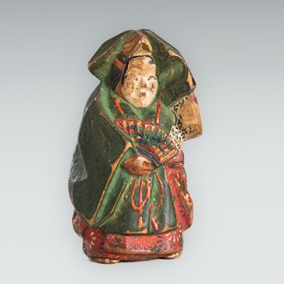 Lot 484 - A POLYCHROME WOOD NETSUKE OF A NOH DANCER, ATTRIBUTED TO TOEN