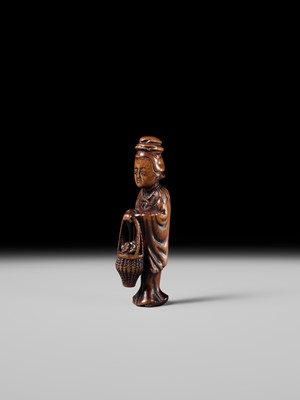 Lot 97 - A FINE AND EARLY WOOD NETSUKE OF SEIOBO