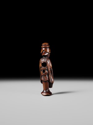 Lot 97 - A FINE AND EARLY WOOD NETSUKE OF SEIOBO