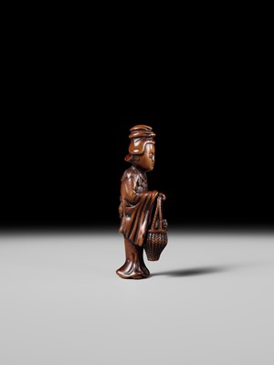 Lot 97 - A FINE AND EARLY WOOD NETSUKE OF SEIOBO