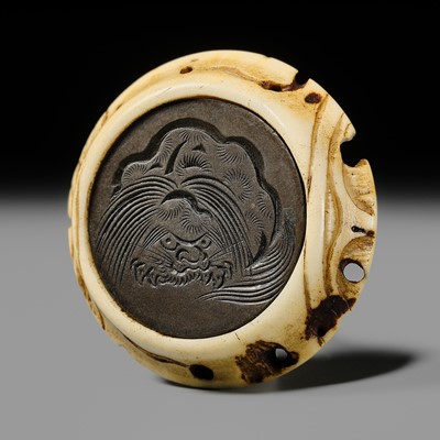 Lot 476 - SOYO: A FINE YOKOYA SCHOOL ANTLER AND SHIBUICHI KAGAMIBUTA WITH A SHISHI