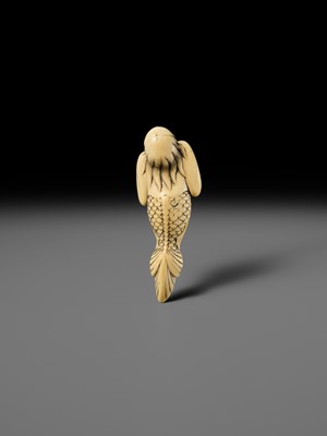 Lot 114 - A FINE IVORY NETSUKE OF A SWIMMING NINGYO (MERMAID)