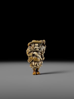 Lot 127 - A POWERFUL KYOTO SCHOOL IVORY NETSUKE OF SHOKI AND ONI