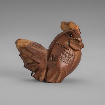 Lot 1792 - A SIGNED ITTOBORI WOOD NETSUKE OF A COCKEREL