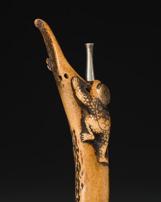 Lot 78 - A FINE ANTLER KISERUZUTSU (PIPE CASE) WITH A KAPPA