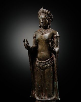 Lot 389 - A KHMER BRONZE FIGURE OF BUDDHA, THAILAND, LOPBURI PERIOD, 13TH CENTURY