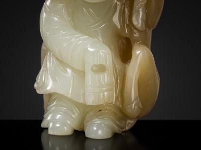 Lot 426 - A FINE ‘ZHOU YANZI’ JADE PENDANT, 18TH CENTURY