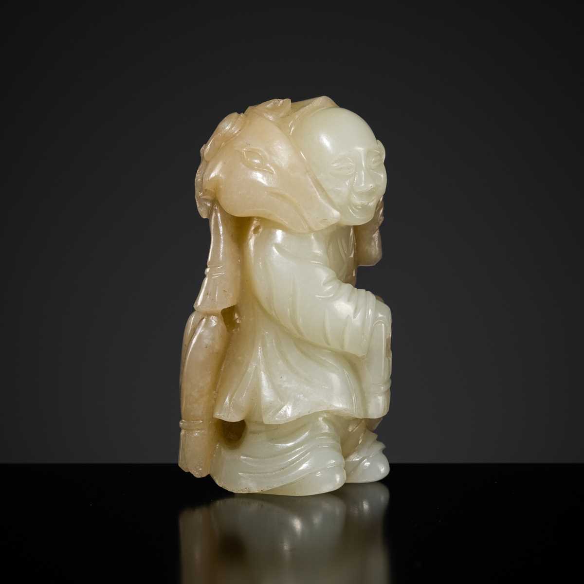 Lot 426 - A FINE ‘ZHOU YANZI’ JADE PENDANT, 18TH CENTURY