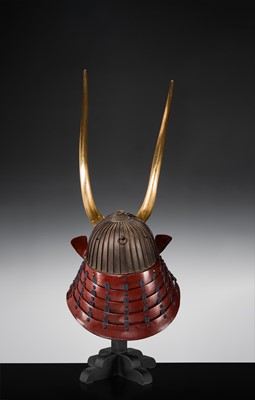Lot 95 - A RUSSET-IRON SUJIBACHI KABUTO WITH ‘ONI-HORNS’ MAEDATE AND MENPO