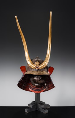 Lot 95 - A RUSSET-IRON SUJIBACHI KABUTO WITH ‘ONI-HORNS’ MAEDATE AND MENPO