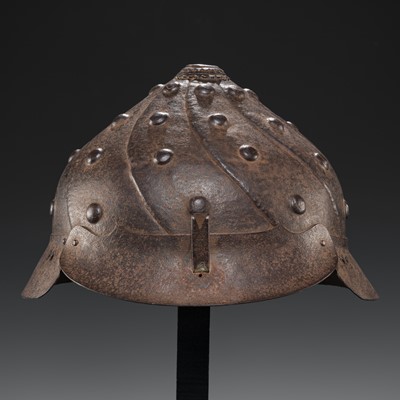 Lot 99 - A RARE IRON AWABI-NARI UCHIDASHI KAWARI KABUTO