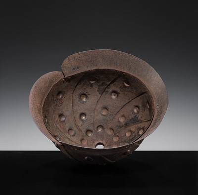 Lot 99 - A RARE IRON AWABI-NARI UCHIDASHI KAWARI KABUTO