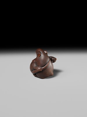 Lot 193 - ITTAN: A SUPERB WOOD NETSUKE OF TWO PLAYING RATS