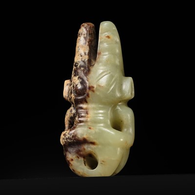 Lot 427 - A RARE CELADON AND BROWN JADE ‘SUN GOD’ PENDANT, LATE NEOLITHIC PERIOD, HONGSHAN CULTURE