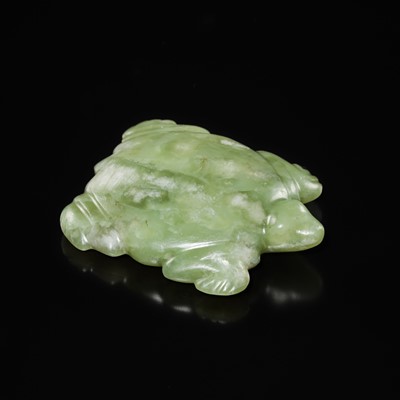 Lot 408 - A PALE GREEN JADE TURTLE, NEOLITHIC PERIOD, HONGSHAN CULTURE