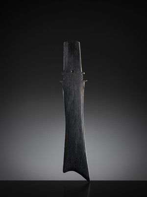 Lot 415 - A BLACK JADE CEREMONIAL BLADE, ZHANG, WESTERN ZHOU DYNASTY