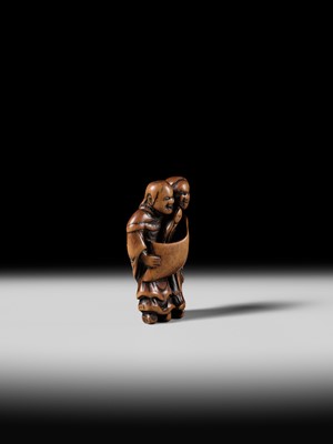 Lot 98 - AN EARLY WOOD NETSUKE OF KANZAN AND JITTOKU