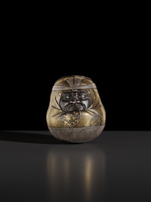 Lot 22 - A KOMAI STYLE INLAID IRON ‘DARUMA DOLL’ BOX AND COVER