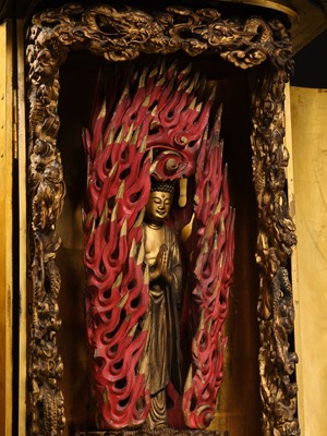 AN IMPRESSIVE LARGE GILT-LACQUERED ZUSHI (PORTABLE BUDDHIST SHRINE) OF AMIDA, EDO PERIOD
