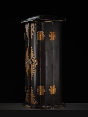 AN IMPRESSIVE LARGE GILT-LACQUERED ZUSHI (PORTABLE BUDDHIST SHRINE) OF AMIDA, EDO PERIOD