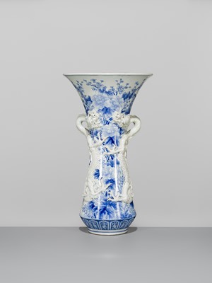 Lot 193 - A LARGE BLUE AND WHITE HIRADO PORCELAIN ‘DRAGON’ VASE