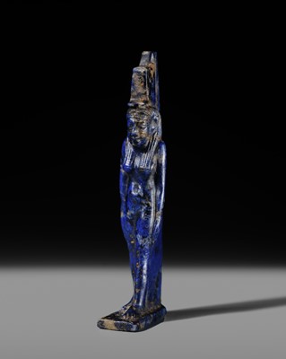 Lot 59 - A RARE LAPIS LAZULI FIGURE OF ISIS, LATE PERIOD, 664-332 BC