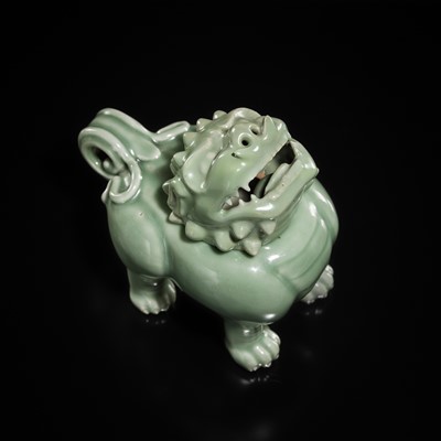 Lot 508 - A RARE LONGQUAN CELADON ‘LUDUAN’ CENSER AND COVER, LATE MING DYNASTY