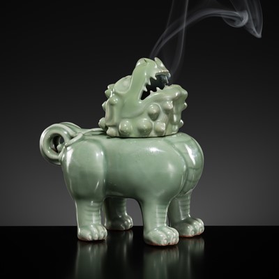 Lot 508 - A RARE LONGQUAN CELADON ‘LUDUAN’ CENSER AND COVER, LATE MING DYNASTY
