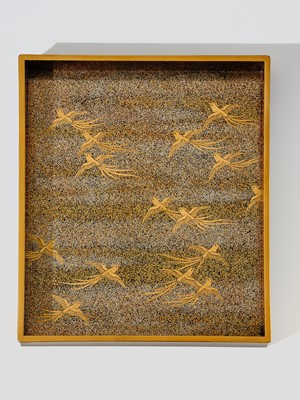 Lot 233 - SUIGETSU: A FINE ‘ANCIENT SPRING OF THE NEW YEAR’ LACQUER SUZURIBAKO (WRITING BOX)