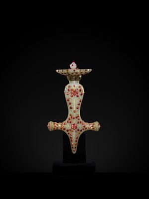 Lot 217 - A MUGHAL GEM-SET JADE TALWAR HILT, NORTH INDIA, 18TH CENTURY