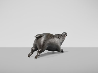 Lot 16 - A FINE BRONZE OKIMONO OF A CHARGING BOAR