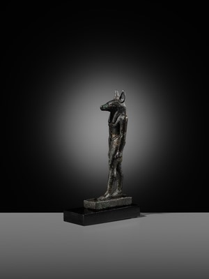 Lot 4 - A FINE AND RARE GILT-BRONZE FIGURE OF ANUBIS, LATE PERIOD