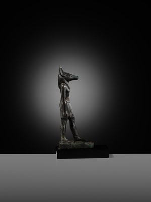 Lot 4 - A FINE AND RARE GILT-BRONZE FIGURE OF ANUBIS, LATE PERIOD
