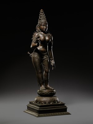 Lot 212 - A LARGE (152 CM) AND MASSIVE BRONZE TEMPLE FIGURE OF PARVATI, SOUTH INDIA, 19TH-FIRST HALF OF 20TH CENTURY