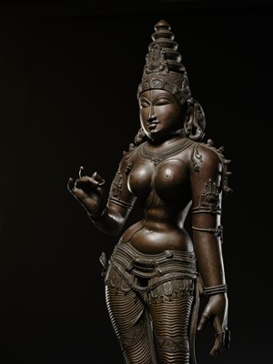 Lot 212 - A LARGE (152 CM) AND MASSIVE BRONZE TEMPLE FIGURE OF PARVATI, SOUTH INDIA, 19TH-FIRST HALF OF 20TH CENTURY