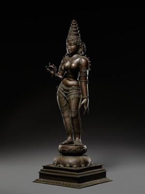 Lot 212 - A LARGE (152 CM) AND MASSIVE BRONZE TEMPLE FIGURE OF PARVATI, SOUTH INDIA, 19TH-FIRST HALF OF 20TH CENTURY