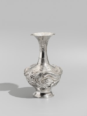 Lot 28 - MITSUHISA: A SILVER ‘DRAGON’ VASE