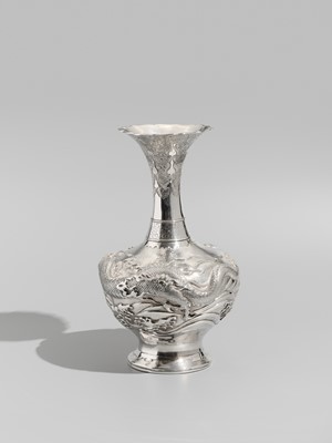 Lot 28 - MITSUHISA: A SILVER ‘DRAGON’ VASE