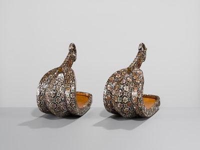 Lot 133 - A FINE PAIR OF MOTHER-OF-PEARL-INLAID LACQUERED IRON STIRRUPS (ABUMI)