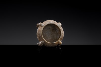 Lot 30 - A CARVED ZOOMORPHIC STEATITE BOWL, FIVE DYNASTIES PERIOD