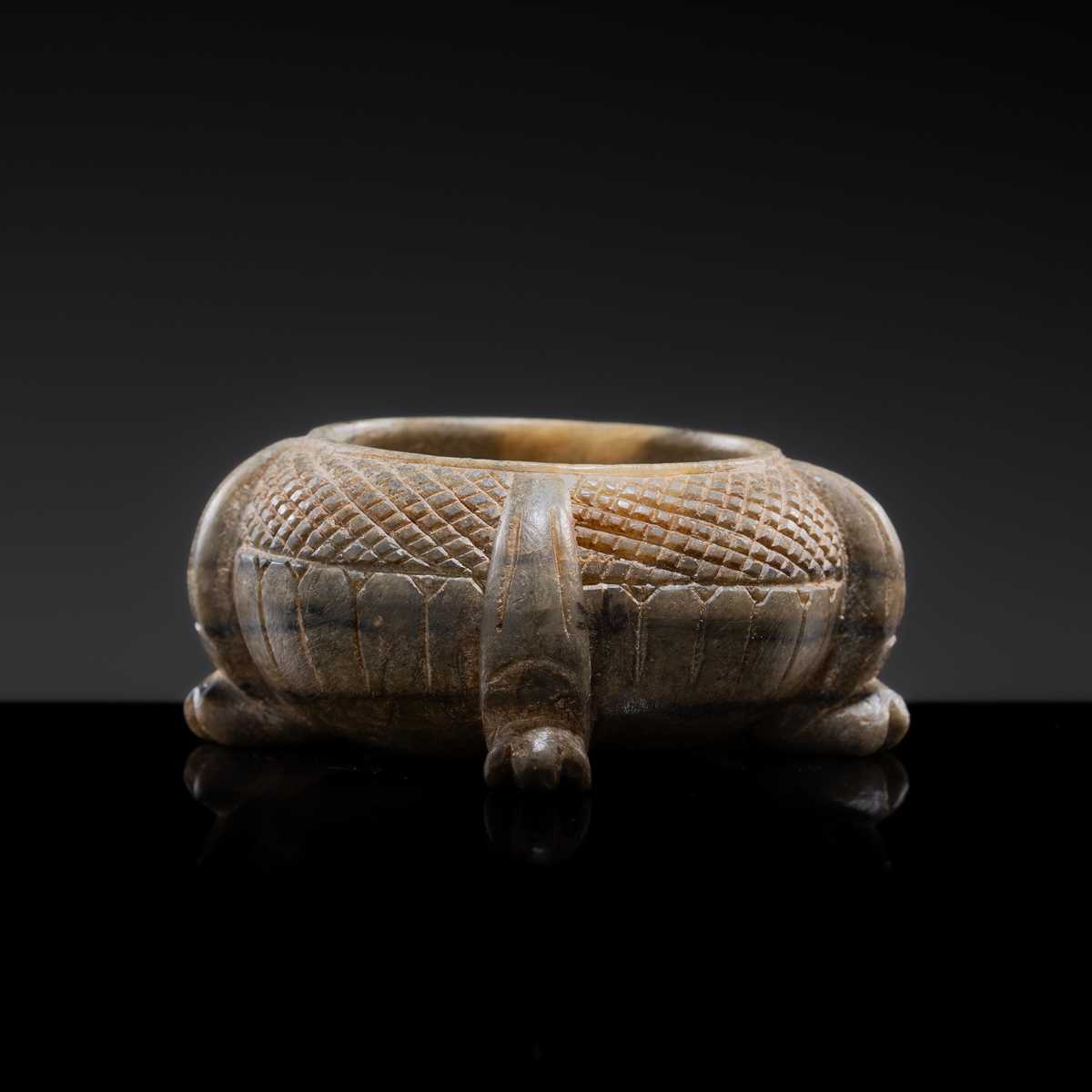 Lot 30 - A CARVED ZOOMORPHIC STEATITE BOWL, FIVE DYNASTIES PERIOD