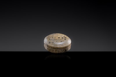 Lot 31 - A SMALL STEATITE PASTE BOX AND COVER, TANG DYNASTY