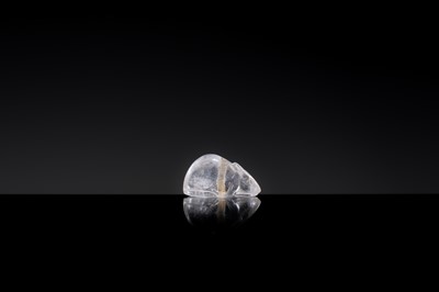 Lot 27 - A FINE ROCK CRYSTAL MOUSE PENDANT, LIAO DYNASTY