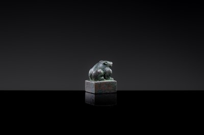 Lot 7 - A BRONZE ‘BEAR’ SEAL, JIN DYNASTY