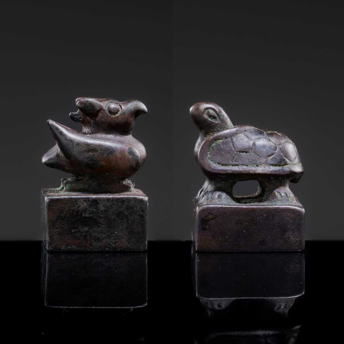 TWO FIGURATIVE BRONZE SEALS, WESTERN HAN TO WESTERN JIN DYNASTY