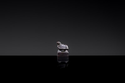 TWO FIGURATIVE BRONZE SEALS, WESTERN HAN TO WESTERN JIN DYNASTY