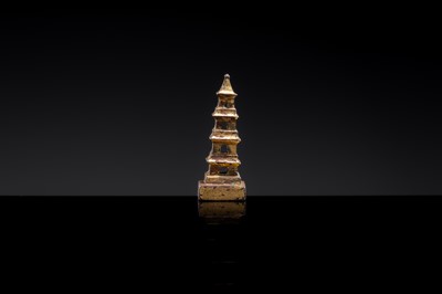 Lot 9 - A RARE GILT-BRONZE ‘PAGODA’ SEAL, THREE KINGDOMS PERIOD - TANG DYNASTY