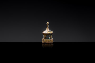 Lot 8 - A GILT-BRONZE ‘PAVILION’ SEAL, THREE KINGDOMS PERIOD- SUI DYNASTY