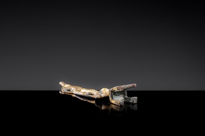 Lot 14 - A SMALL GILT-BRONZE FIGURE OF A BODHISATTVA, TANG DYNASTY